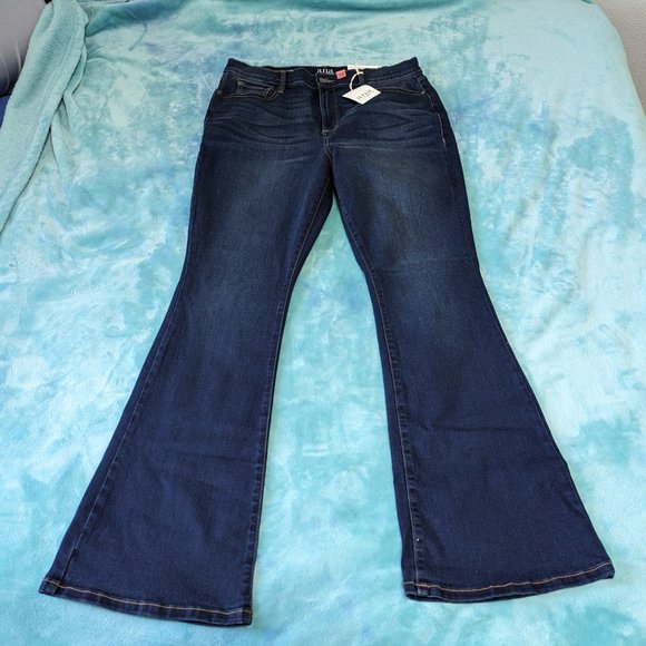 14 A.N.A. a new approach NWOT High Rise Flare Super Soft Stretch Fitted Hip - Picture 1 of 7